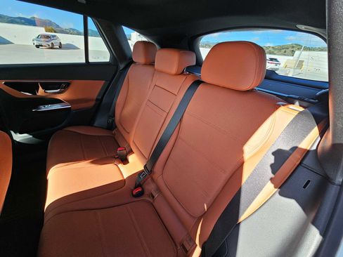 New 2026 Mercedes-Benz GLC 300 4MATIC image 17