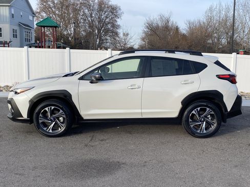 Used 2024 Subaru Crosstrek 2.0i Premium w/ Crosstrek Mirror Package image 3