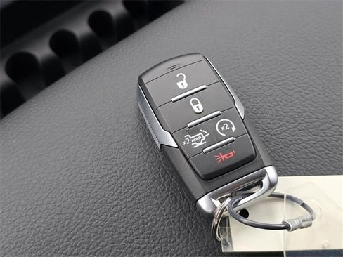 New 2026 RAM 1500 4x4 Crew Cab image 12