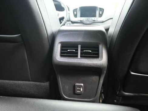 Used 2024 GMC Terrain SLT AWD/4WD image 48