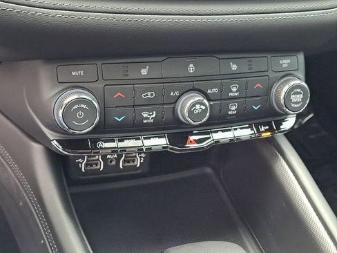 Used 2022 Dodge Durango GT AWD/4WD image 17