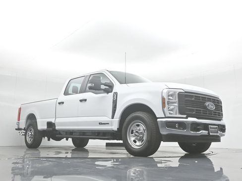New 2025 Ford F350 XL w/ XL Driver Assist Package image 3
