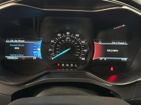 Used 2020 Ford Fusion SE image 12