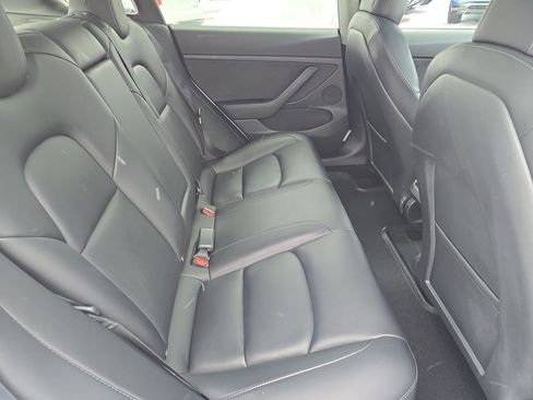 Used 2022 Tesla Model 3 Performance image 24