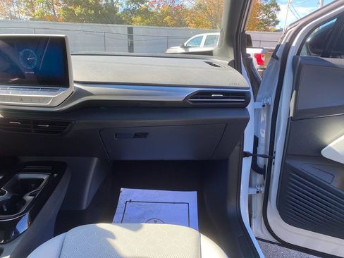 Used 2021 Volkswagen ID.4 1st Edition image 28