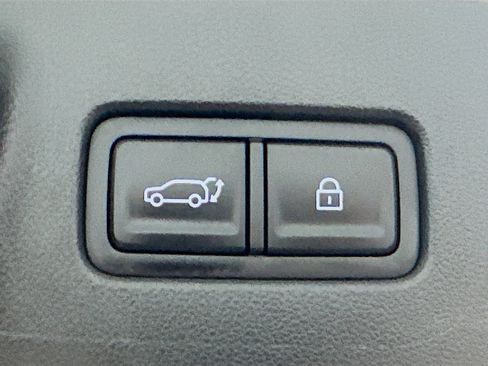 Used 2026 Hyundai Santa Fe SEL FWD image 31