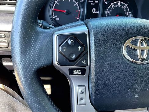 Used 2022 Toyota 4Runner SR5 RWD image 23