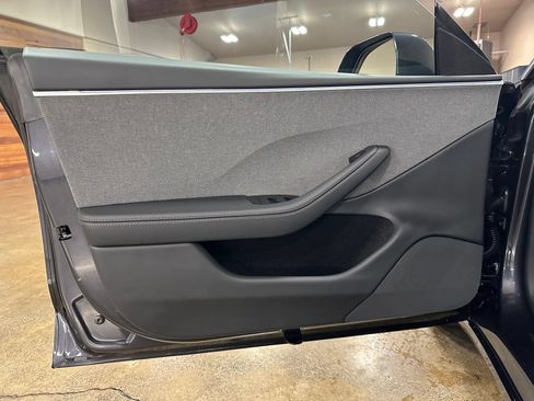 Used 2025 Tesla Model 3 Long Range RWD image 28