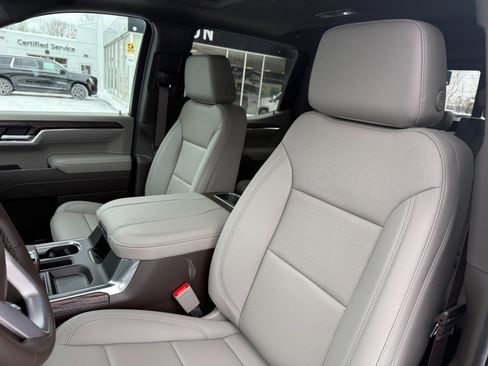 New 2026 GMC Sierra 1500 SLT w/ SLT Premium Package image 14