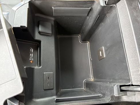 Used 2024 Chevrolet Silverado 1500 High Country w/ Technology Package image 36