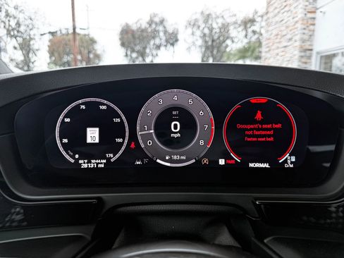 Used 2024 Porsche Cayenne Coupe image 17