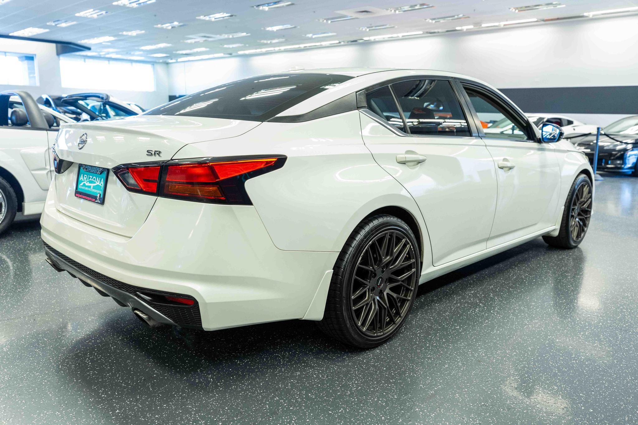 Used 2019 Nissan Altima 2.5 SR w/ SR Premium Package FWD image 5