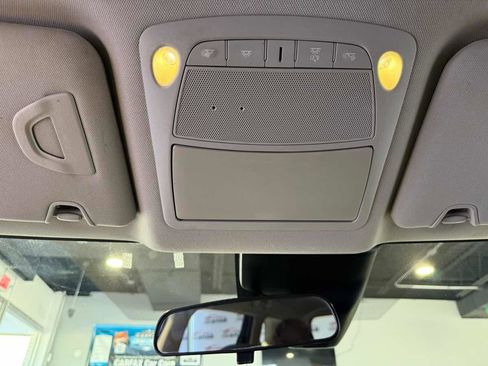 Used 2019 Nissan Rogue SV image 24