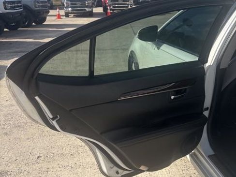 Used 2013 Lexus ES 350 image 18