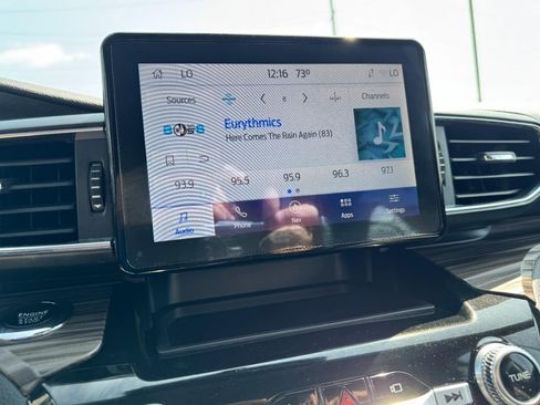 Used 2022 Ford Explorer Limited w/ Equipment Group 301A image 21