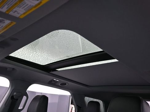 Used 2023 Ford Explorer Limited w/ Limited Technology Package image 23