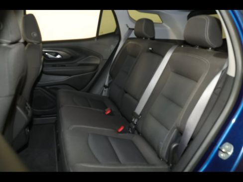 Used 2022 GMC Terrain SLE w/ Driver Convenience Package image 27