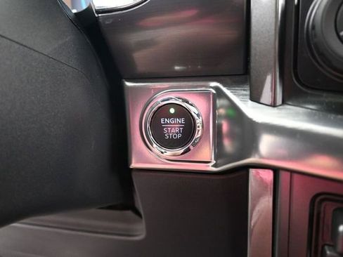 Used 2023 Ford F150 Lariat w/ Equipment Group 502A High AWD/4WD image 30