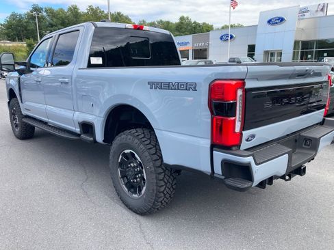 New 2026 Ford F250 Platinum w/ Tremor Off-Road Package AWD/4WD image 6