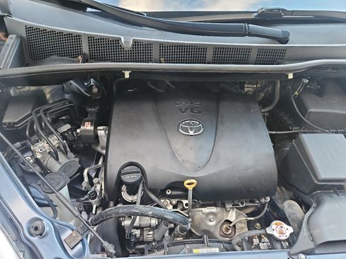 Used 2017 Toyota Sienna XLE Premium image 39