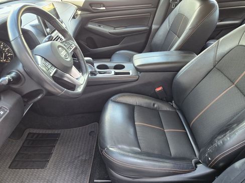 Used 2022 Nissan Altima 2.5 SR FWD image 8