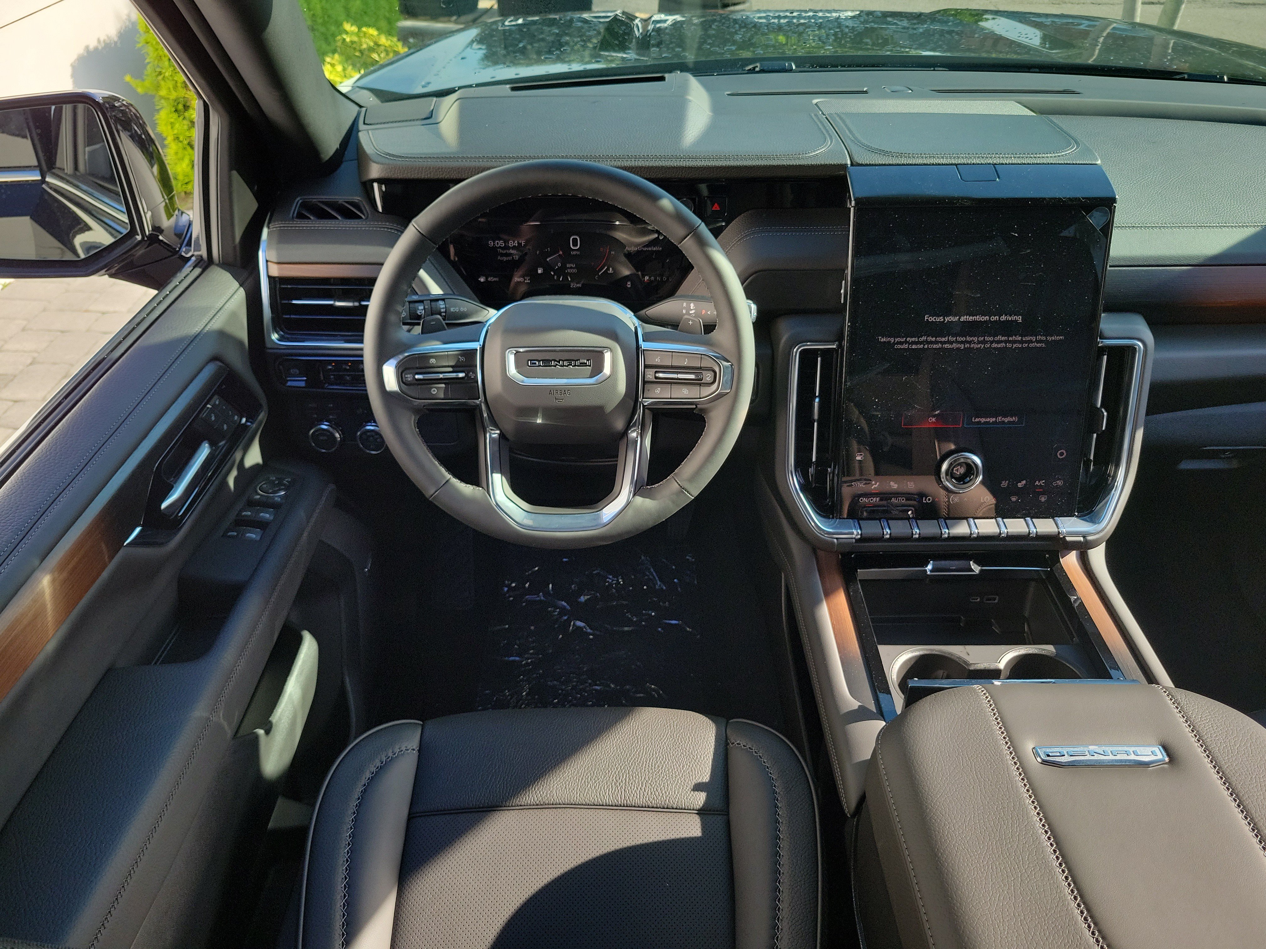 New 2026 GMC Yukon Denali AWD/4WD image 16