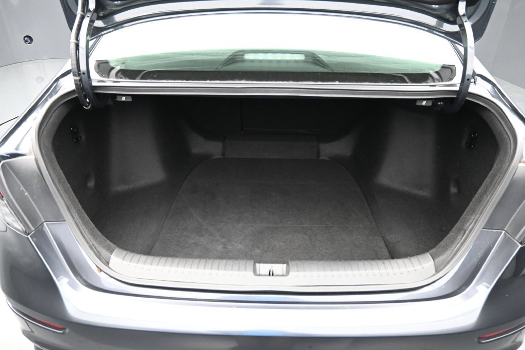 Used 2025 Honda Accord SE image 14