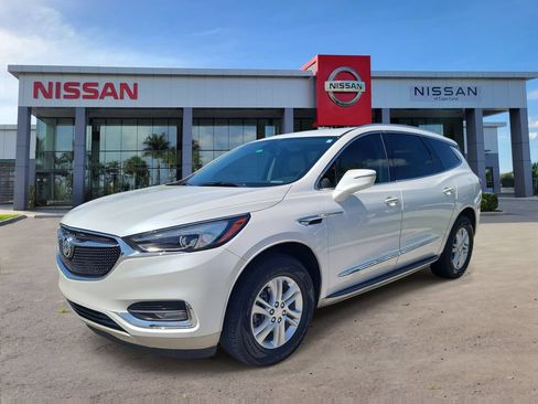 Used 2021 Buick Enclave Essence w/ Sound and Sites Package FWD image 5