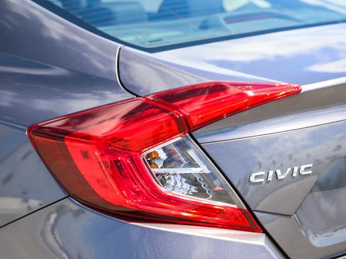 Used 2016 Honda Civic EX image 9