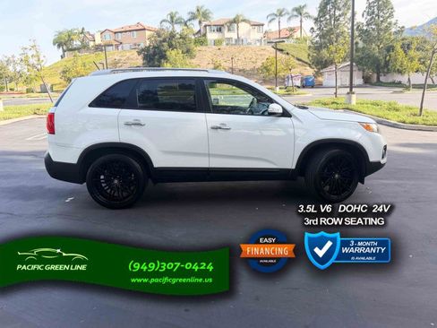 Used 2012 Kia Sorento LX w/ V6 Convenience Pkg image 4