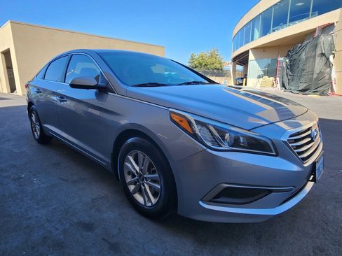 Used 2017 Hyundai Sonata SE FWD image 25