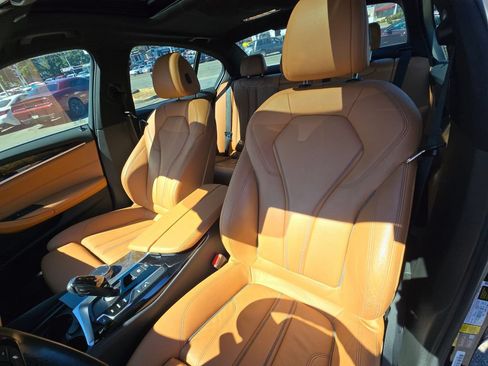 Used 2018 BMW 530e RWD image 22