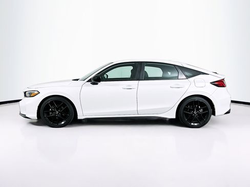 Used 2025 Honda Civic Sport image 4