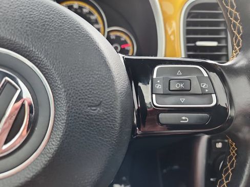Used 2017 Volkswagen Beetle 1.8T Dune FWD image 18