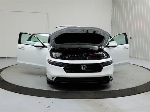 Used 2024 Honda Accord EX image 10