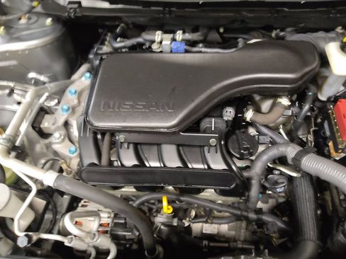 Used 2022 Nissan Rogue Sport SV FWD image 30