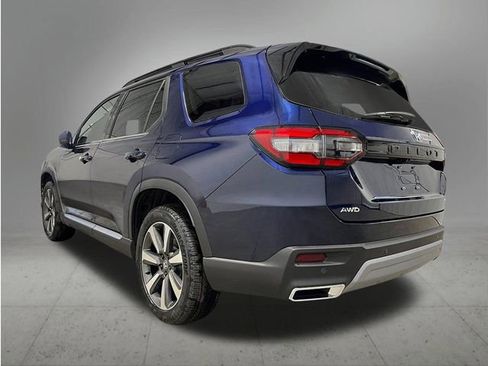 New 2025 Honda Pilot Elite image 3