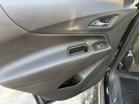 Used 2020 Chevrolet Equinox LT w/ Midnight Edition image 24