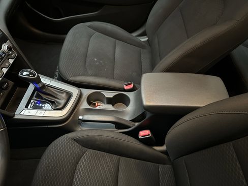 Used 2019 Hyundai Elantra Value Edition w/ Cargo Package FWD image 32