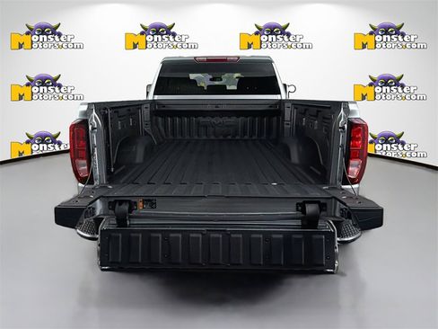 Used 2024 GMC Sierra 2500 SLE image 23