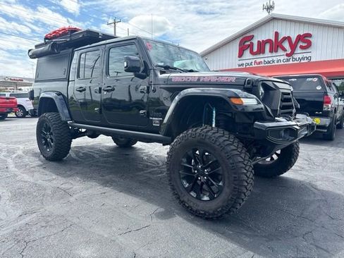 Used 2022 Jeep Gladiator Overland AWD/4WD image 1