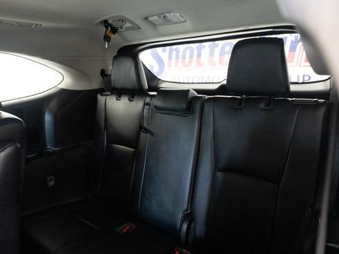 Used 2023 Toyota Highlander XLE FWD image 26