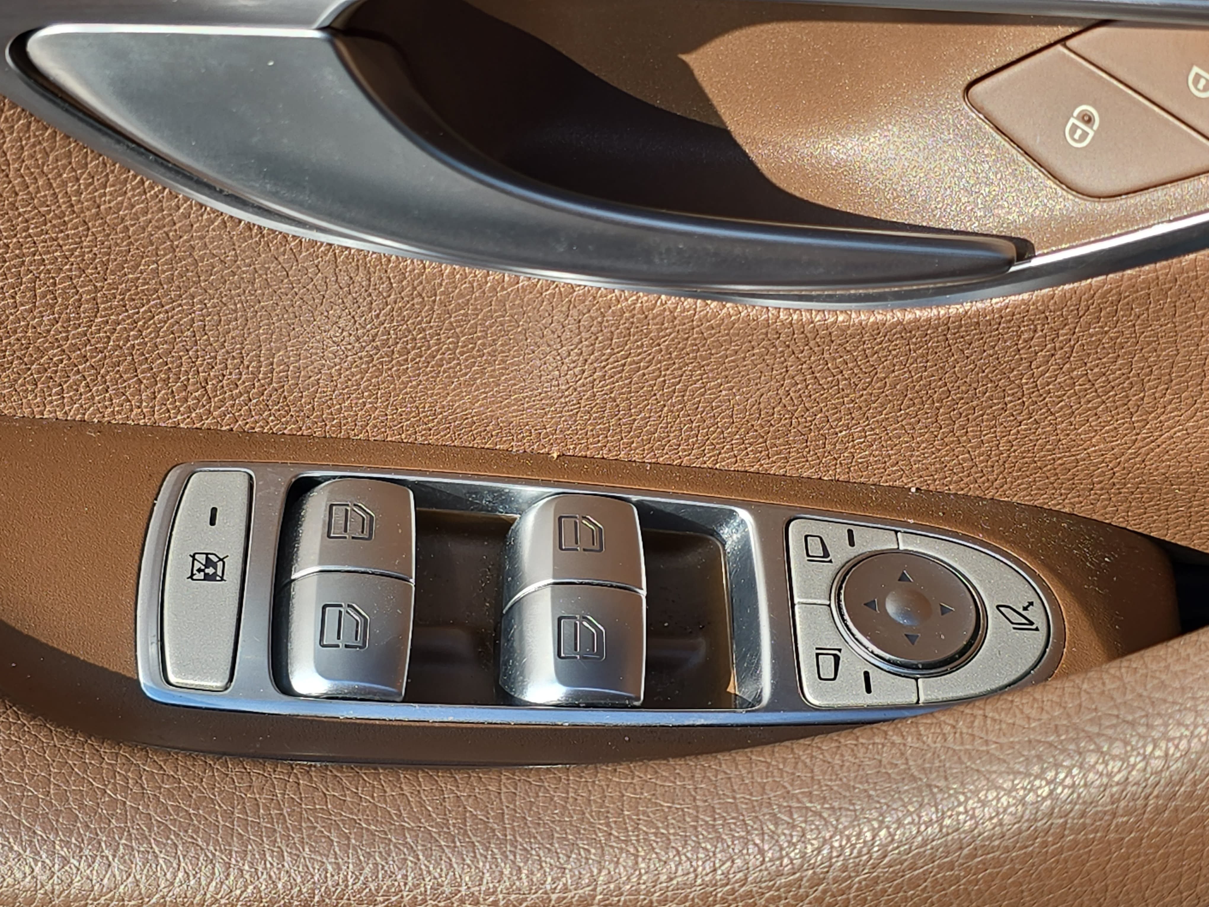 Used 2022 Mercedes-Benz E 350 Sedan image 28