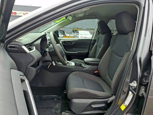 Used 2023 Toyota RAV4 LE AWD/4WD image 14