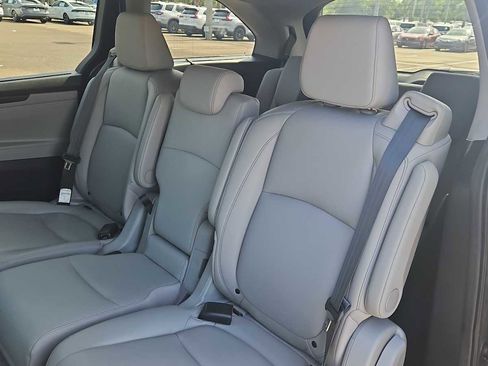 Used 2022 Honda Odyssey Touring image 25