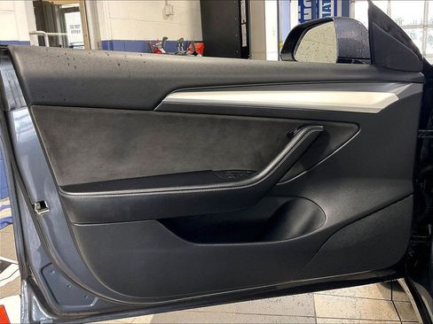 Used 2021 Tesla Model 3 Long Range AWD/4WD image 9