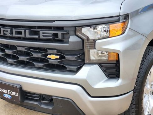 Used 2024 Chevrolet Silverado 1500 Custom image 7