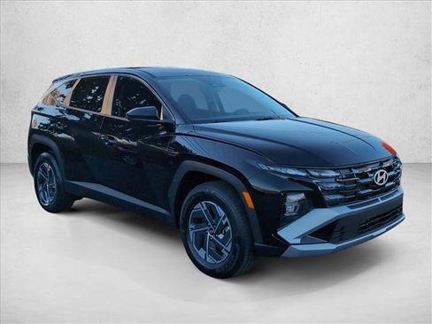 New 2026 Hyundai Tucson Blue SE image 7