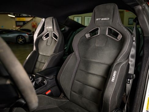 Used 2017 Ford Mustang Shelby GT350 w/ Electronics Package image 20