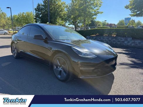 Used 2021 Tesla Model 3 Standard Range Plus RWD image 1